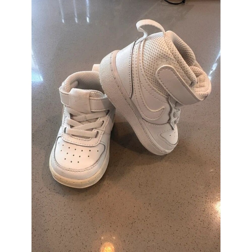 Nike Court Borough Mid 2 in White, Baby Size 4C